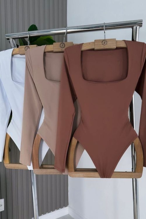 BODY CUELLO CUADRADO B028